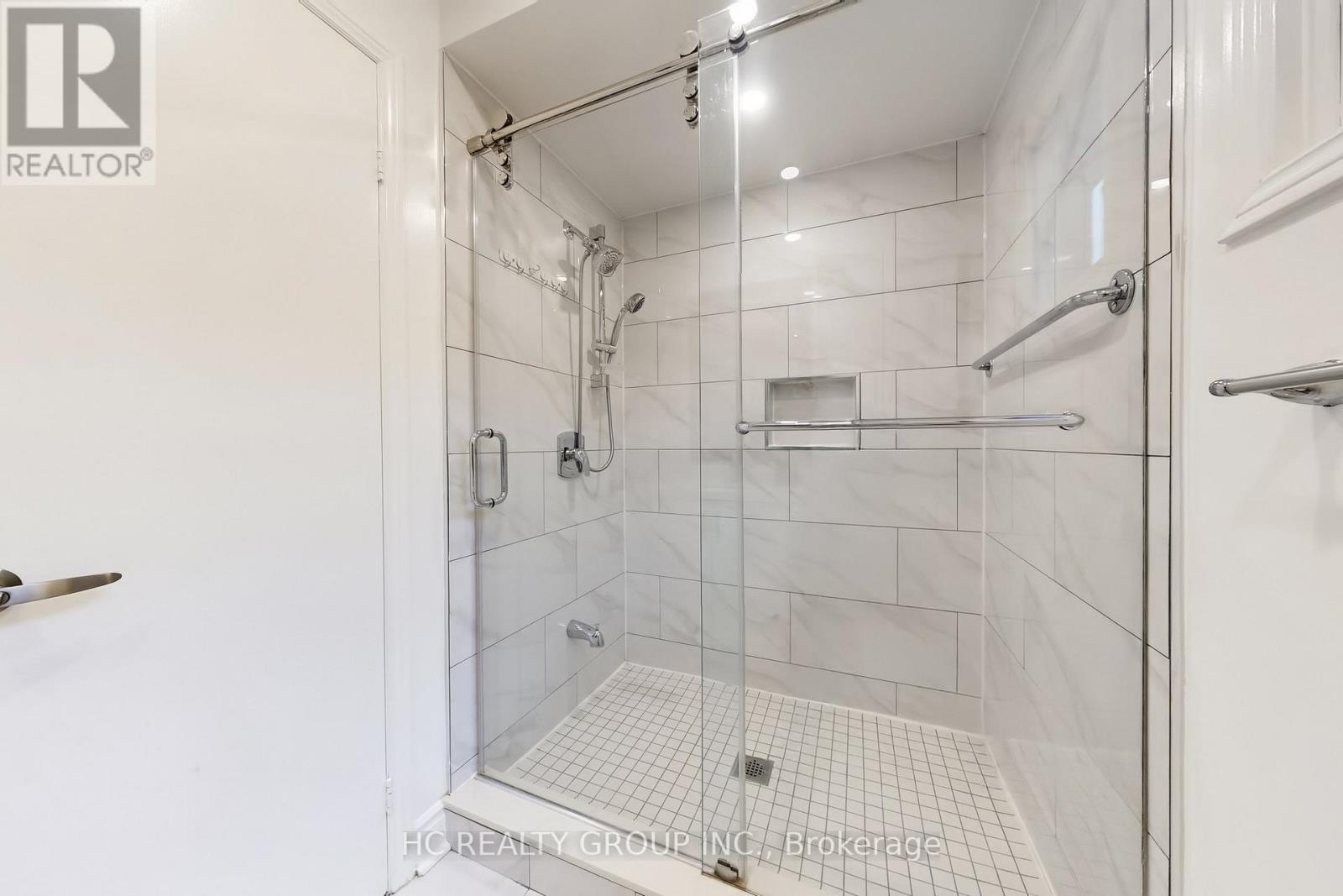 45 Cardwell Avenue, Toronto, Ontario  M1S 4Y4 - Photo 30 - E12929162