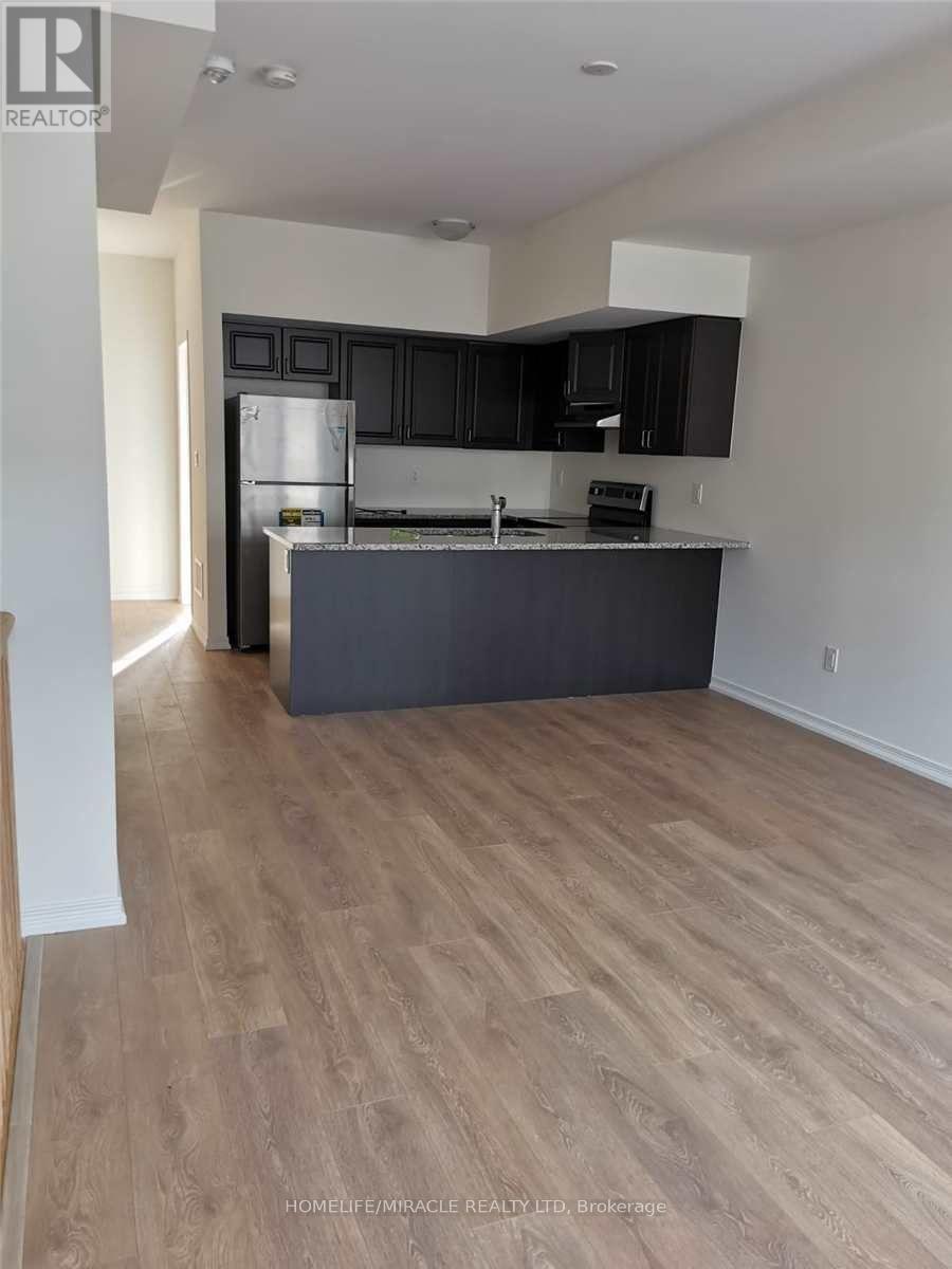 2565 Mojave Path, Oshawa, Ontario  L1L 0P9 - Photo 4 - E12929210