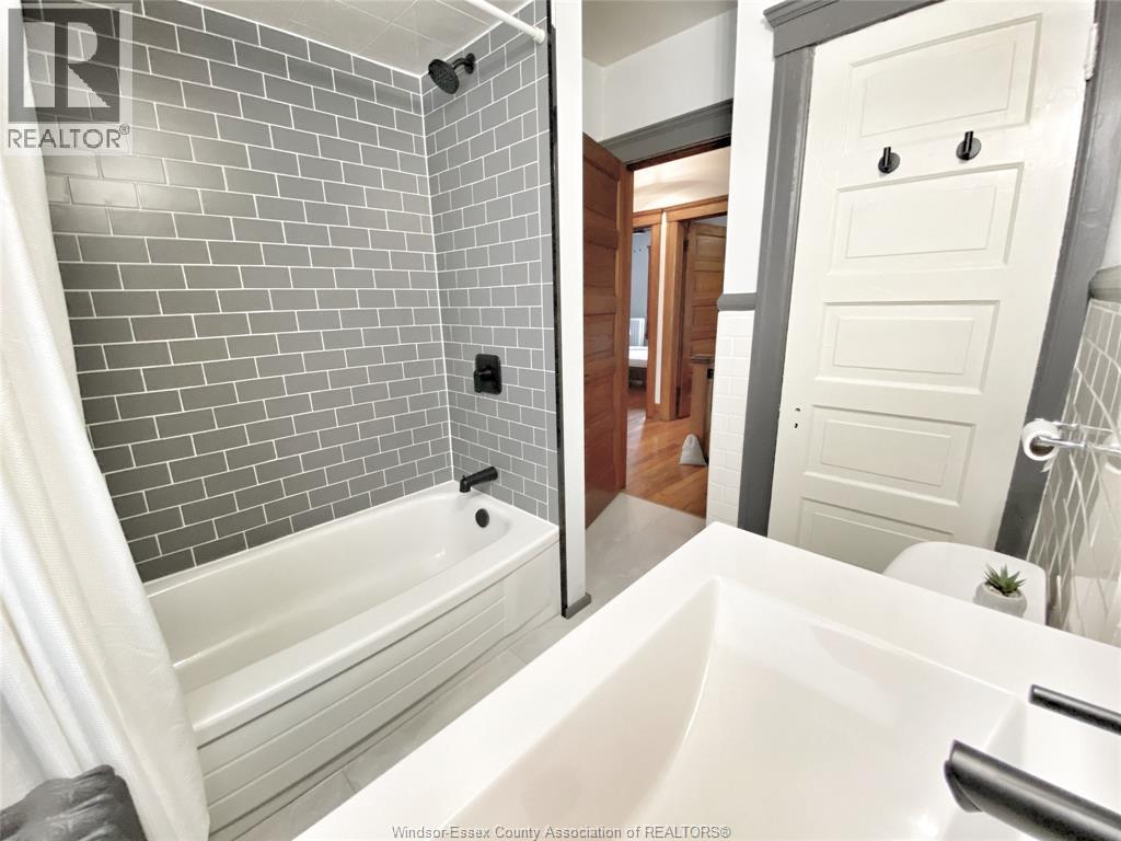 417-425 Karl Place, Windsor, Ontario N9A 5W2 - Photo 12 - 26006388