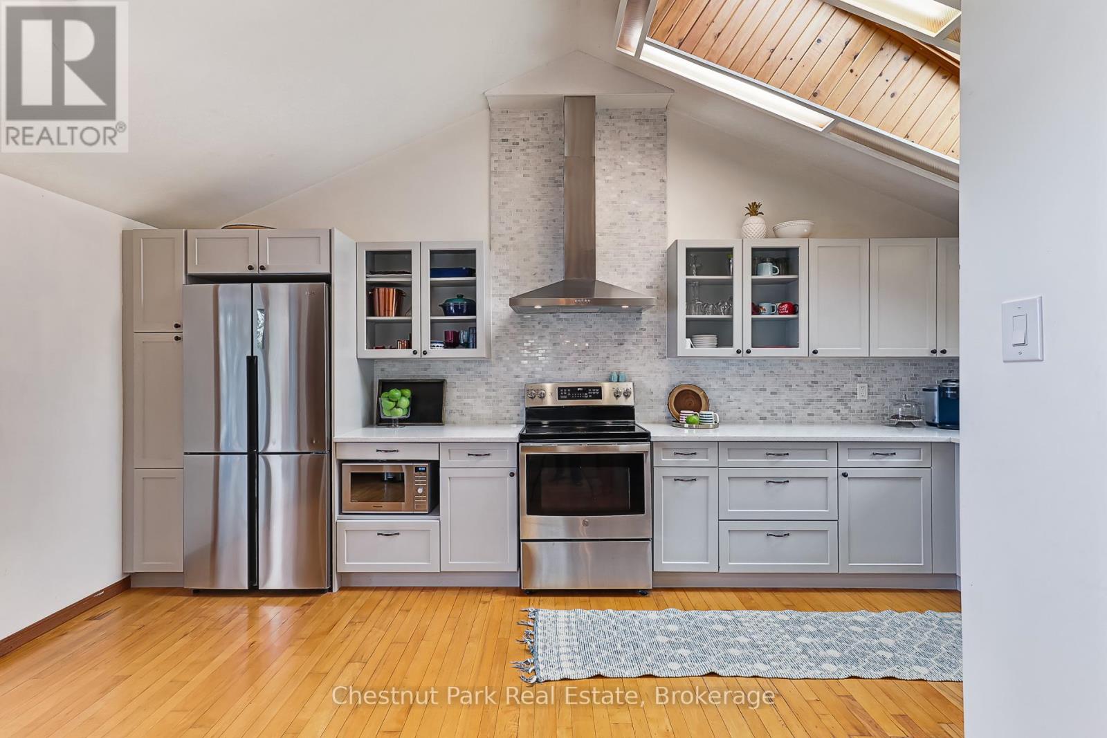 225 Cedar Avenue, Meaford, Ontario  N4L 1W5 - Photo 12 - X12929100