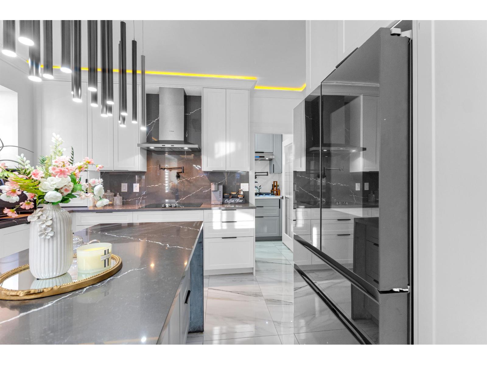 8379 152a Street, Surrey, British Columbia  V3S 8M8 - Photo 8 - R3103253