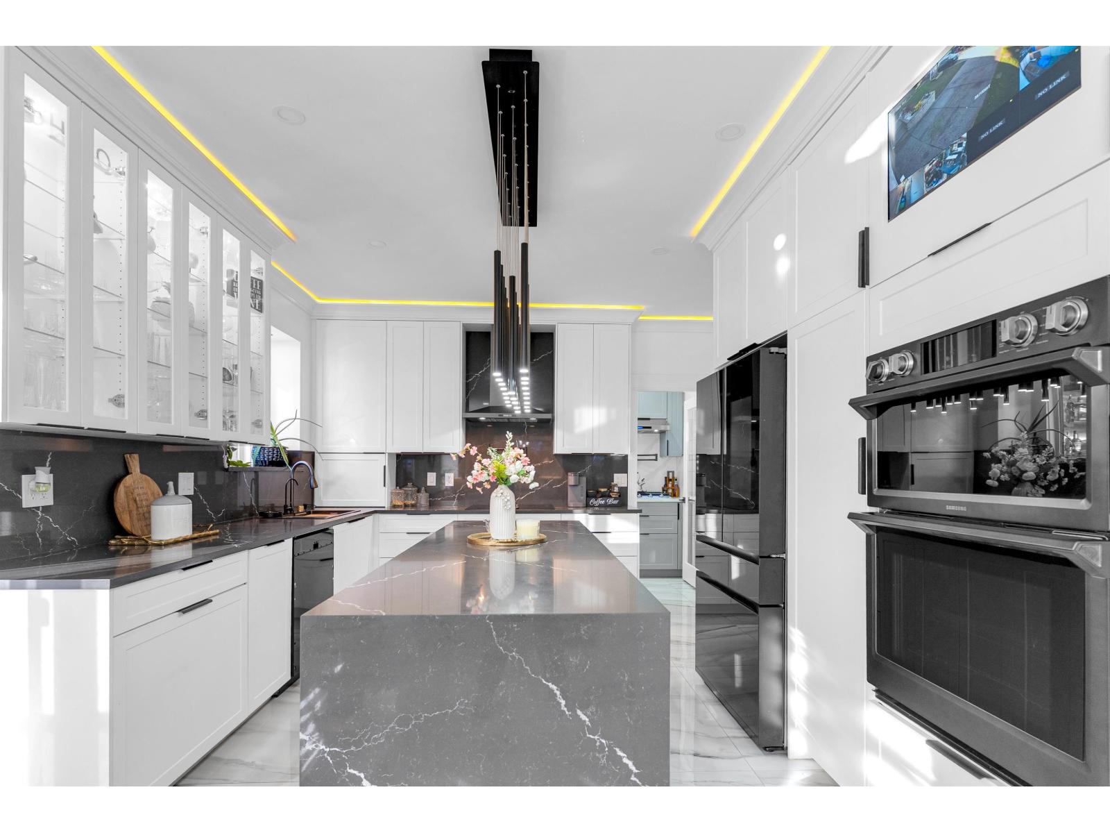 8379 152a Street, Surrey, British Columbia  V3S 8M8 - Photo 6 - R3103253