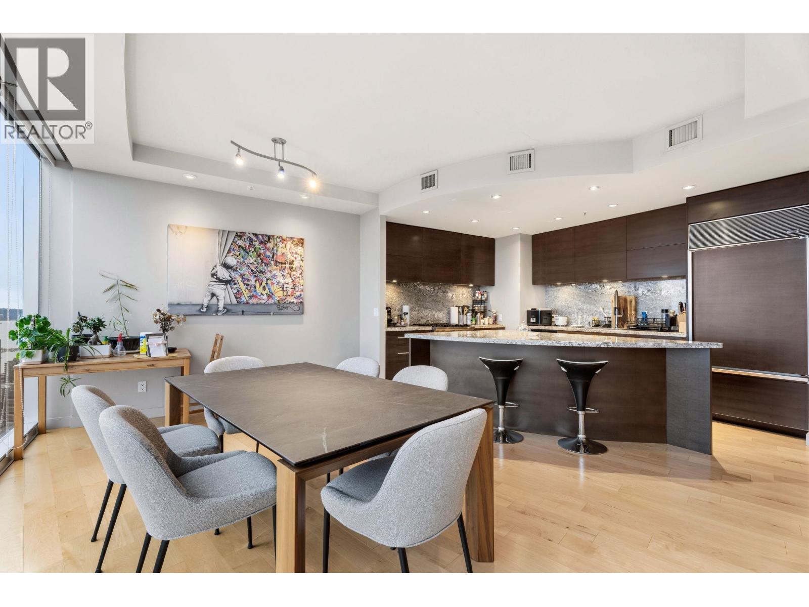 3403 938 Nelson Street, Vancouver, British Columbia  V6Z 3A7 - Photo 2 - R3103967