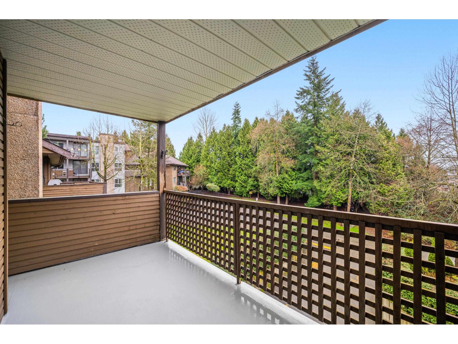 302 10662 151a Street, Surrey, British Columbia  V3R 8T3 - Photo 12 - R3103490
