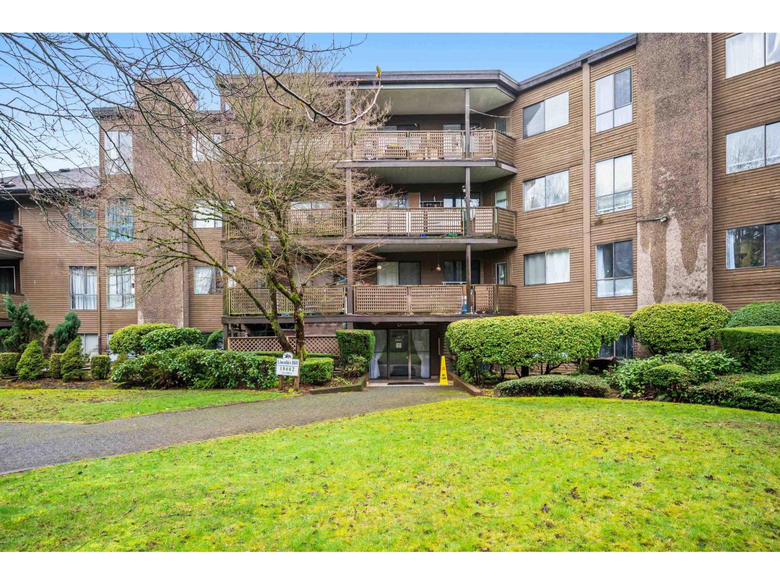 302 10662 151a Street, Surrey, British Columbia  V3R 8T3 - Photo 4 - R3103490