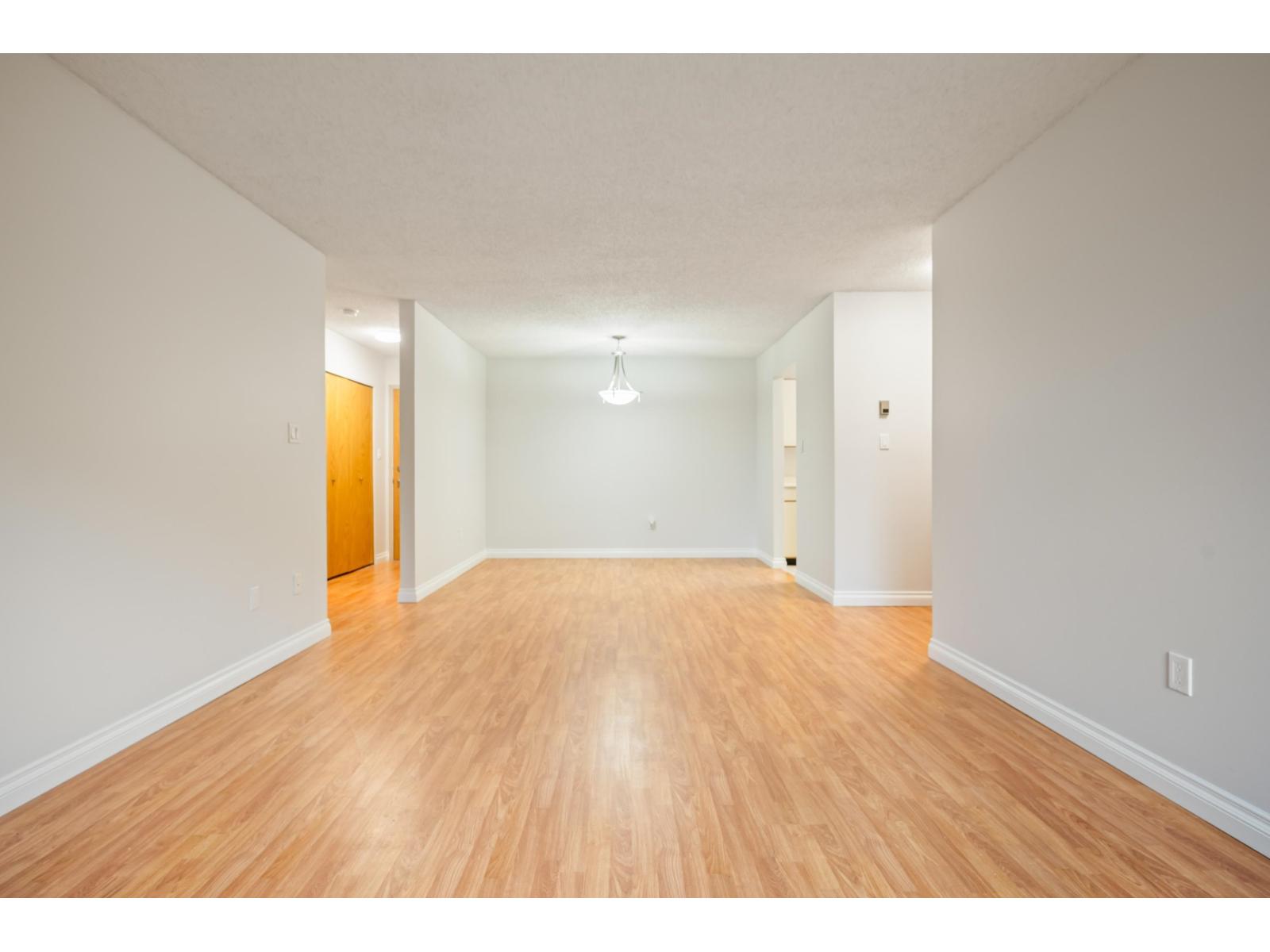 302 10662 151a Street, Surrey, British Columbia  V3R 8T3 - Photo 16 - R3103490