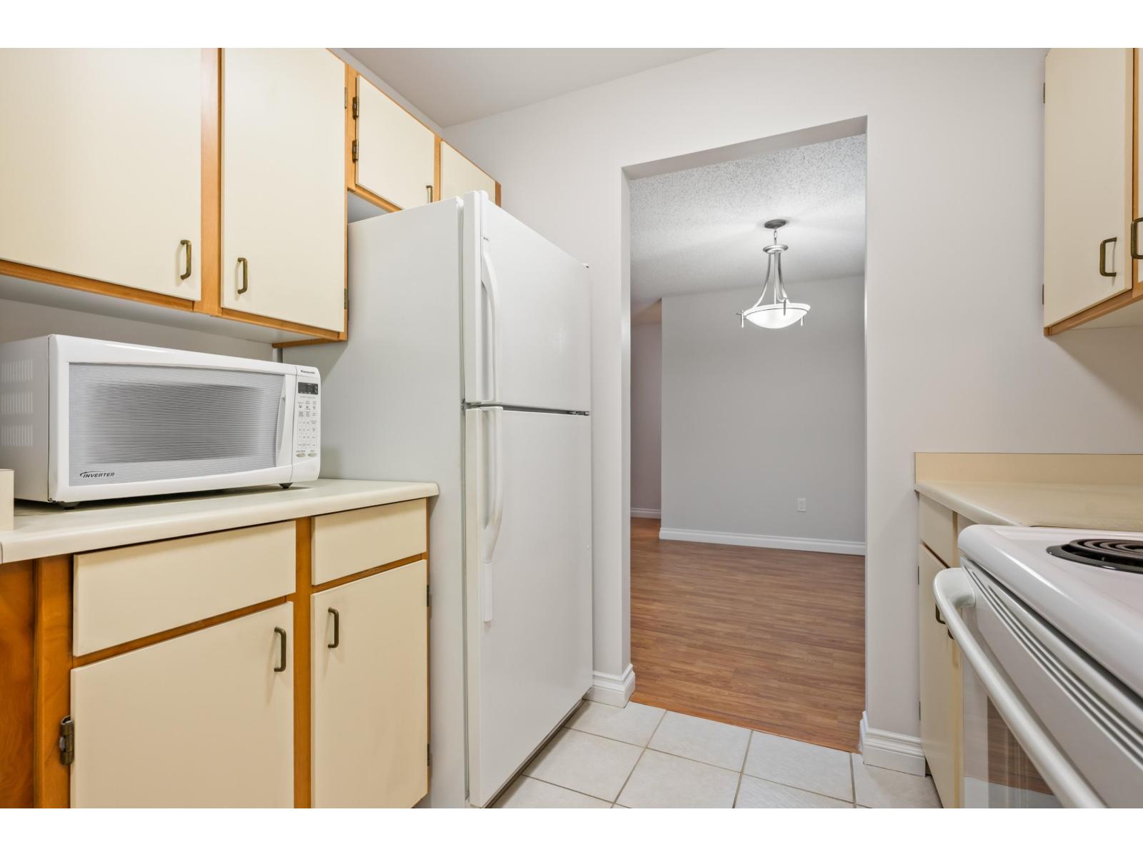 302 10662 151a Street, Surrey, British Columbia  V3R 8T3 - Photo 18 - R3103490