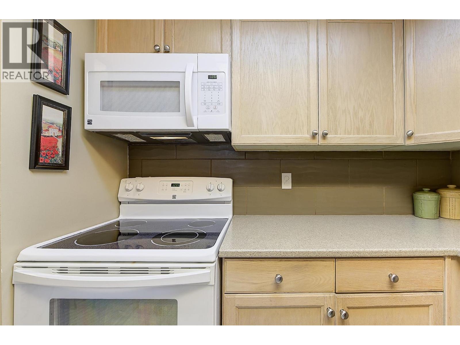 3155 De Montreuil Court Unit# 212, Kelowna, British Columbia  V1W 3W1 - Photo 8 - 10380394