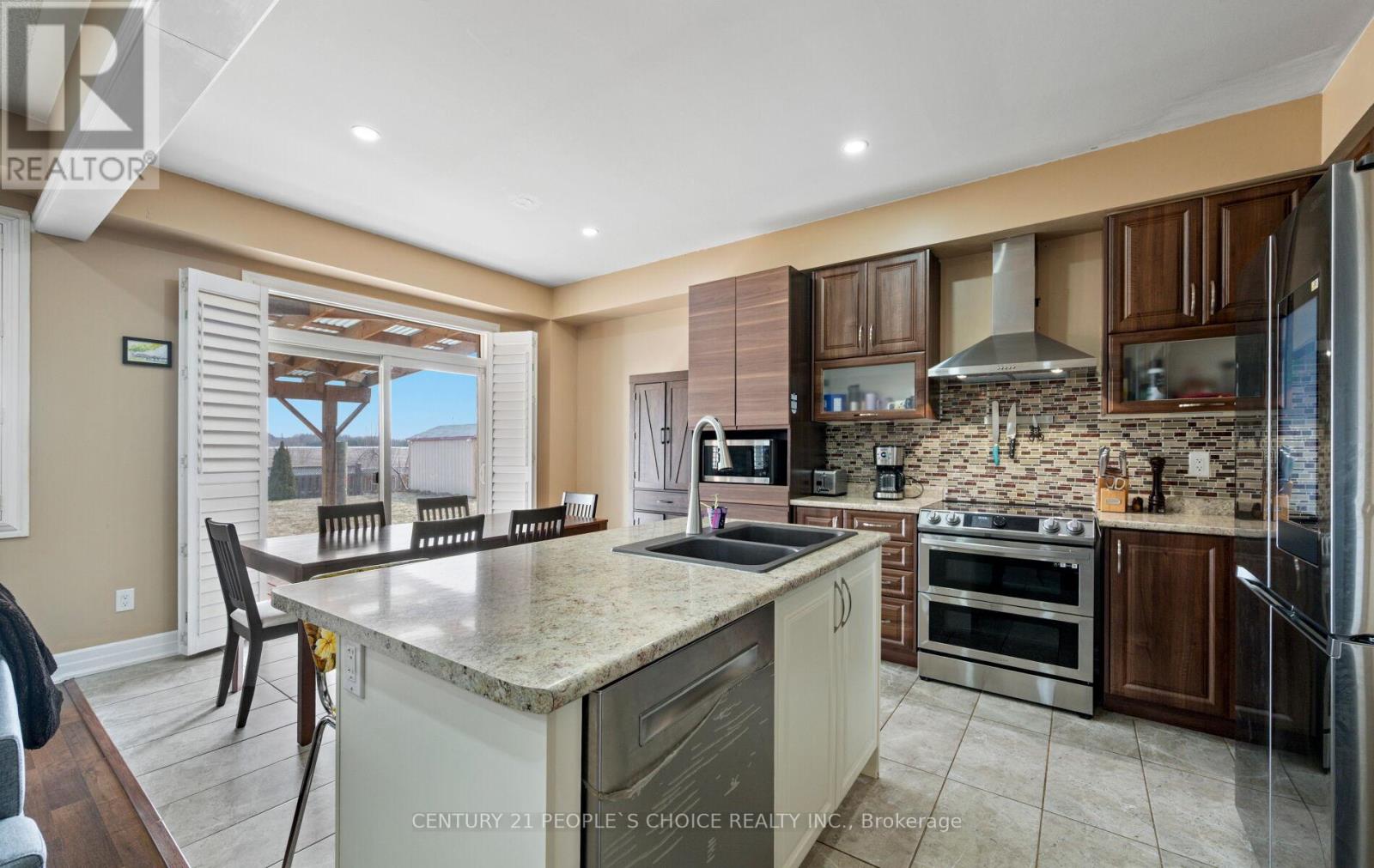 17 Wagner Crescent, Essa, Ontario  L3W 0P4 - Photo 21 - N12929152