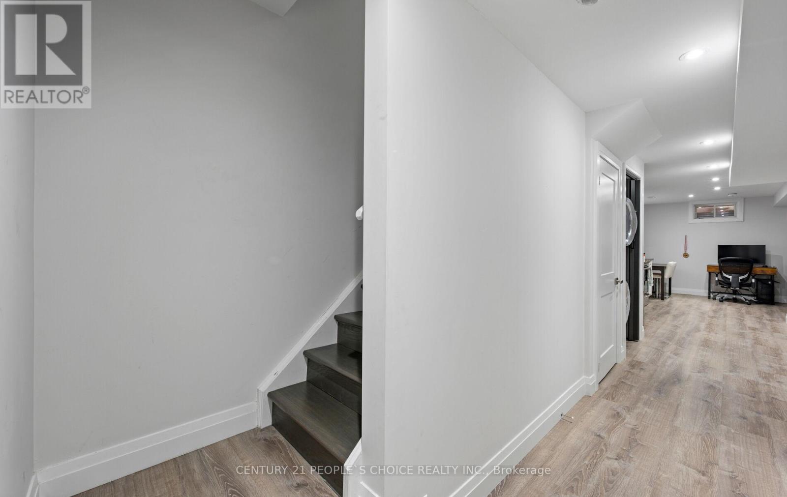 17 Wagner Crescent, Essa, Ontario  L3W 0P4 - Photo 39 - N12929152