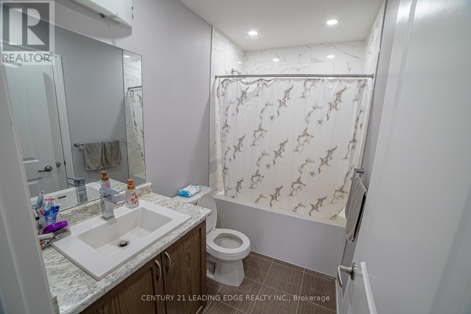 28 Prosperity Way, East Gwillimbury, Ontario  L9N 0V1 - Photo 25 - N12929160