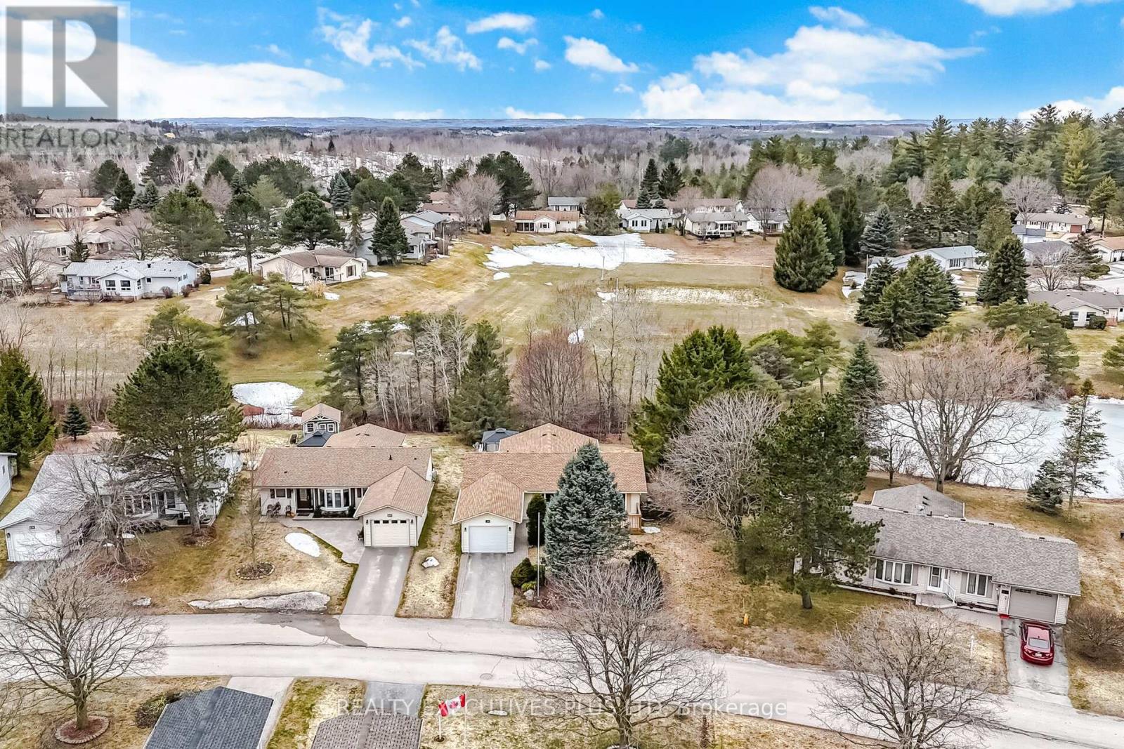 42 Tecumseth Pines Drive, New Tecumseth, Ontario  L0G 1W0 - Photo 38 - N12926588