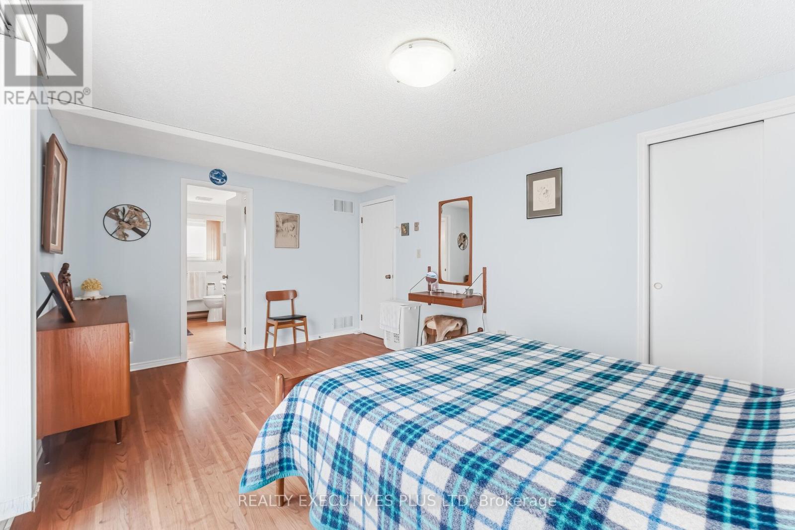 42 Tecumseth Pines Drive, New Tecumseth, Ontario  L0G 1W0 - Photo 19 - N12926588