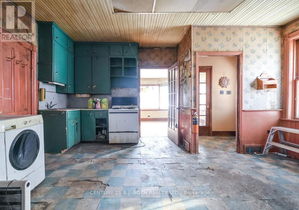 2448 Town Line, Oro-Medonte, Ontario  L0K 1E0 - Photo 21 - S12929164