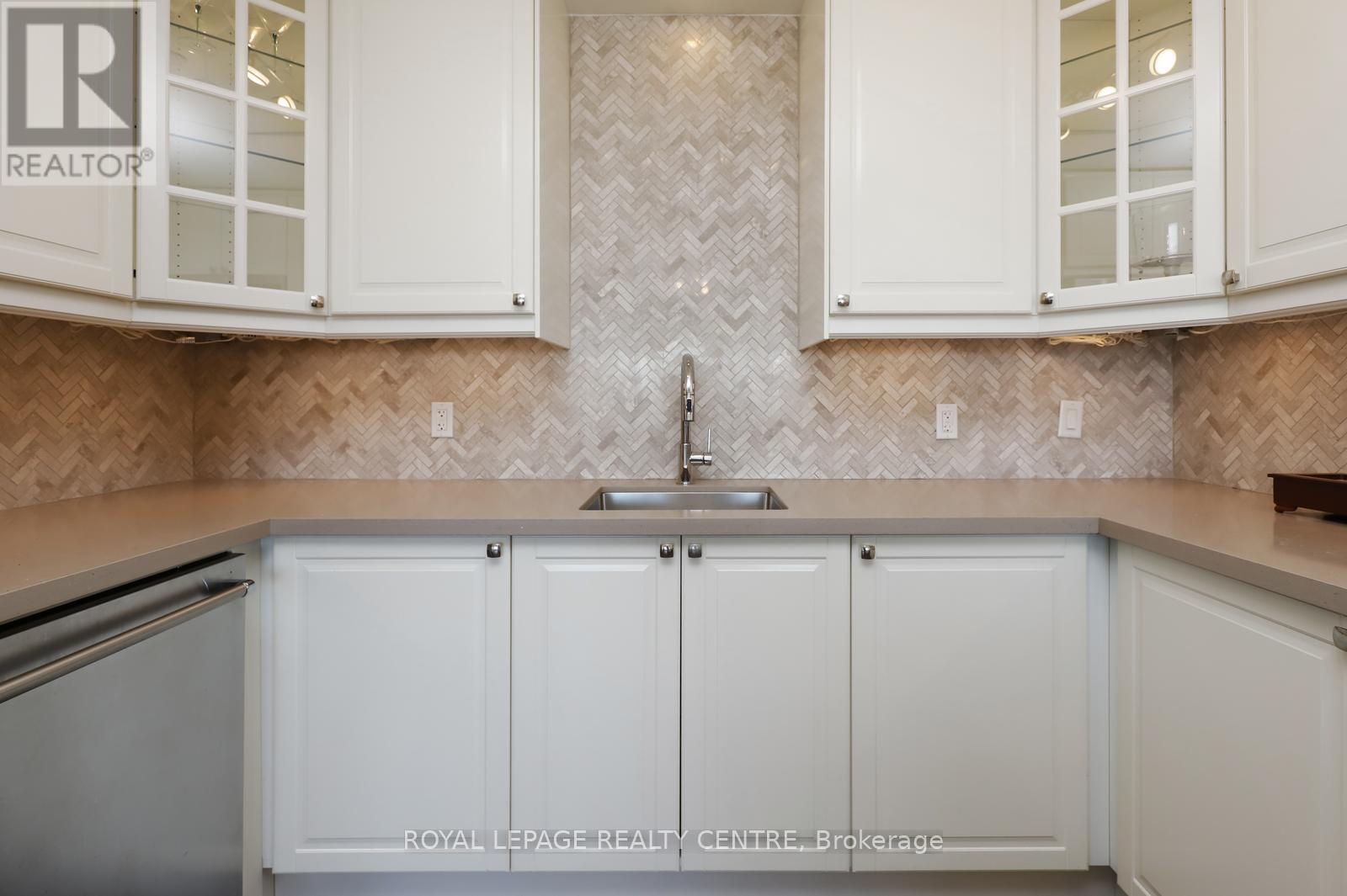 1607 - 1359 White Oaks Boulevard, Oakville, Ontario  L6H 2R8 - Photo 23 - W12866998