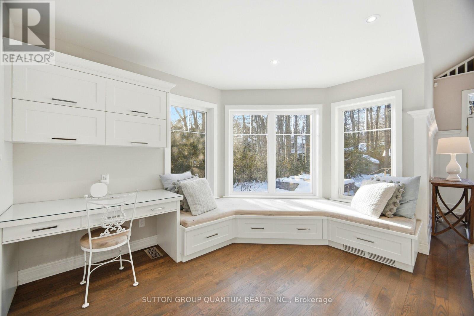 133 Mineola Road E, Mississauga, Ontario  L5G 2E7 - Photo 15 - W12914788