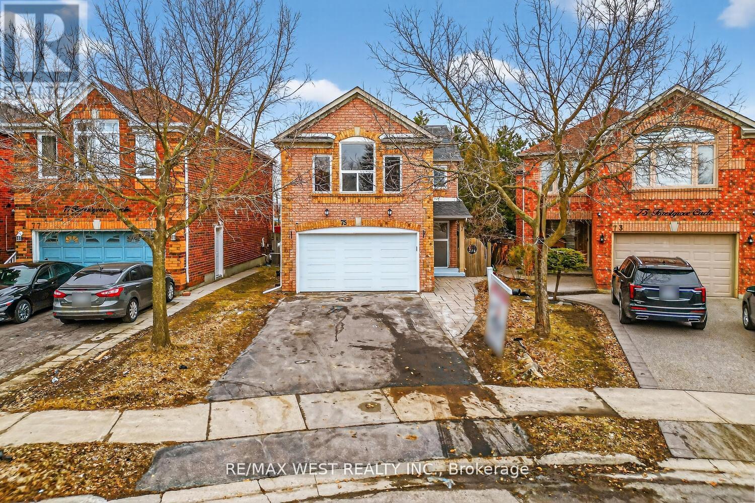 75 Forestgrove Circle, Brampton, Ontario L6Z 4T3 - Photo 3 - W12736930