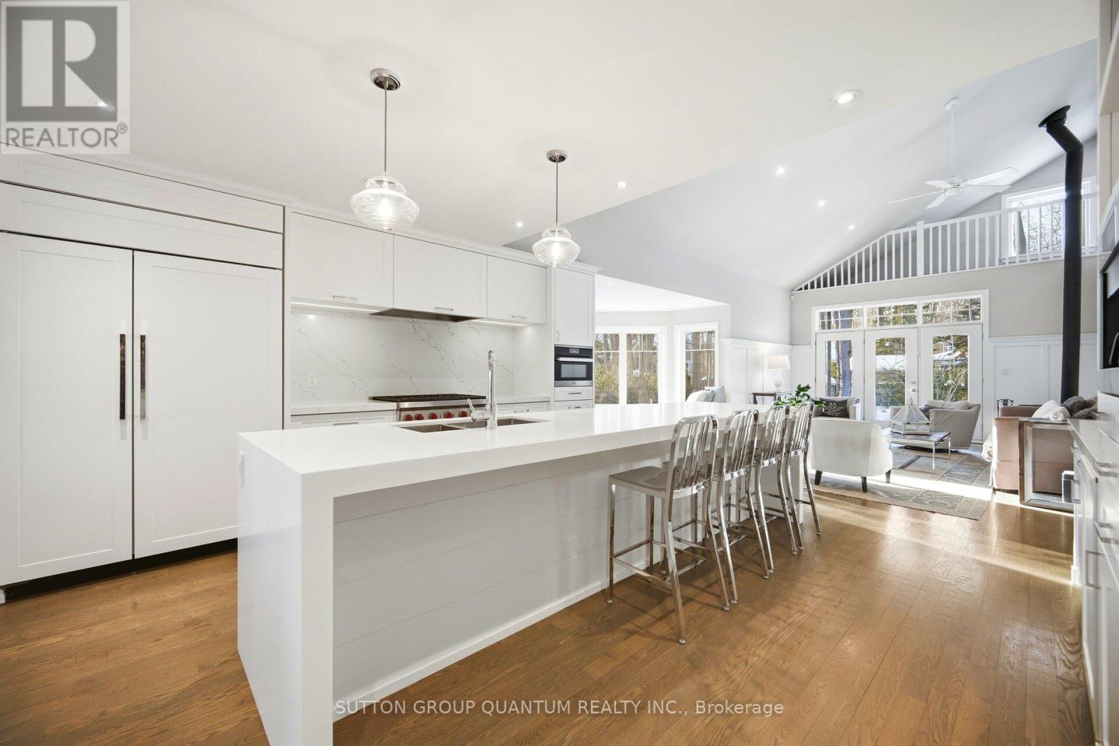 133 Mineola Road E, Mississauga, Ontario  L5G 2E7 - Photo 7 - W12914788