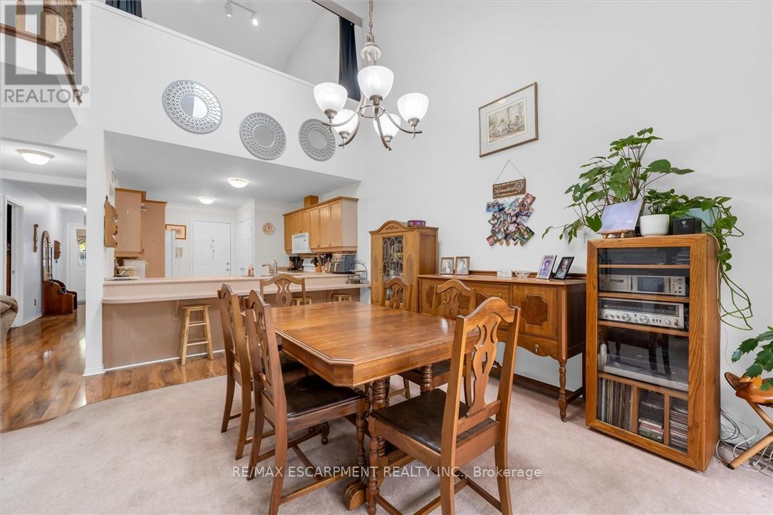 4112 Boysenberry Court, Lincoln (Lincoln-Jordan/vineland), Ontario  L0R 2C0 - Photo 17 - X12478799