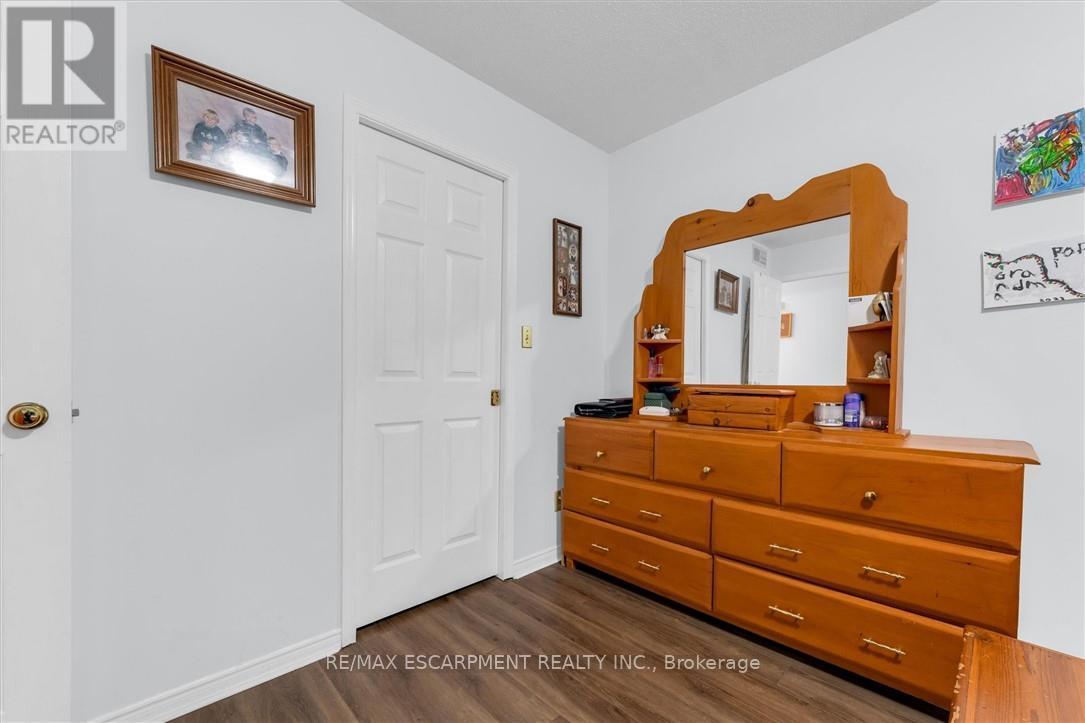 4112 Boysenberry Court, Lincoln (Lincoln-Jordan/vineland), Ontario  L0R 2C0 - Photo 8 - X12478799