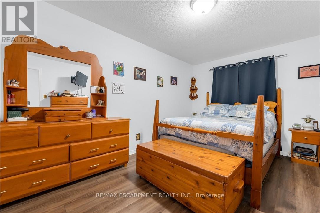 4112 Boysenberry Court, Lincoln (Lincoln-Jordan/vineland), Ontario  L0R 2C0 - Photo 7 - X12478799