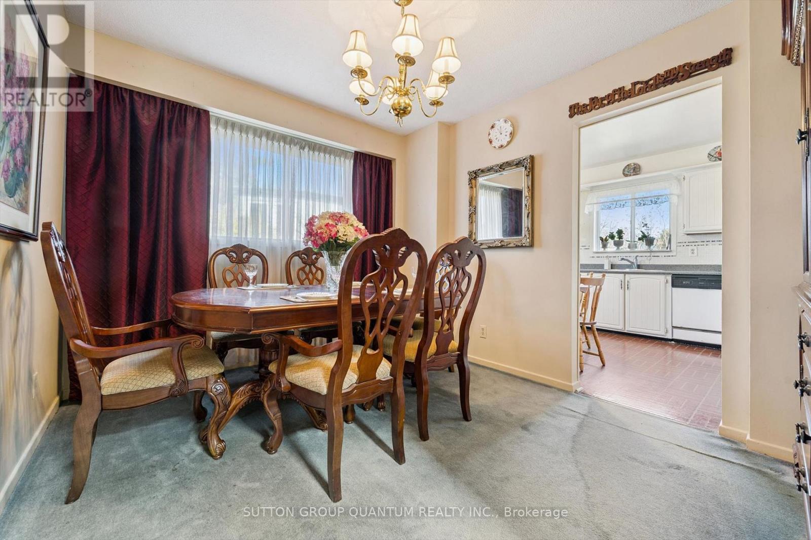 2486 Oak Row Crescent, Mississauga, Ontario  L5L 1P4 - Photo 11 - W12929076