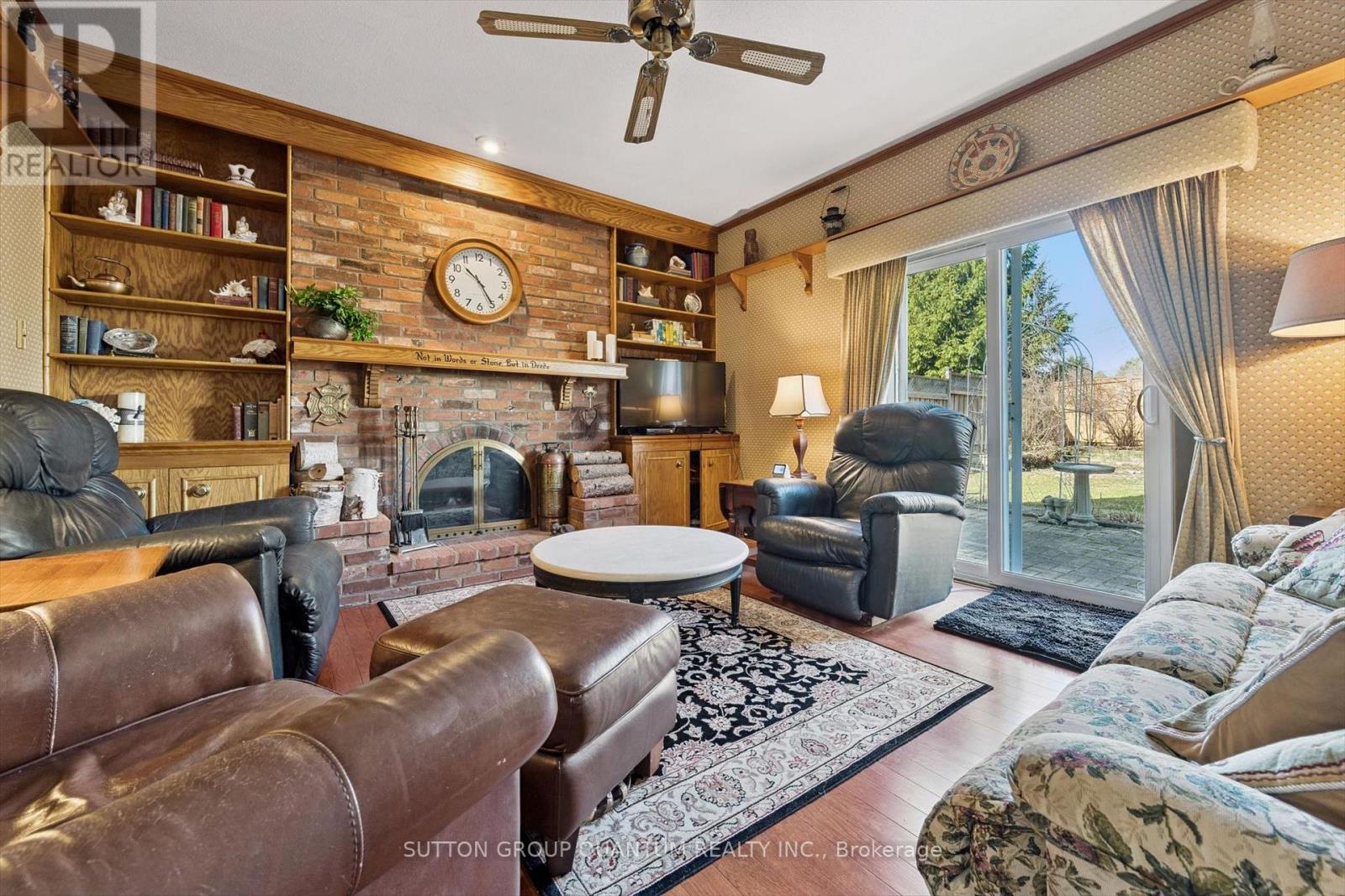 2486 Oak Row Crescent, Mississauga, Ontario  L5L 1P4 - Photo 2 - W12929076