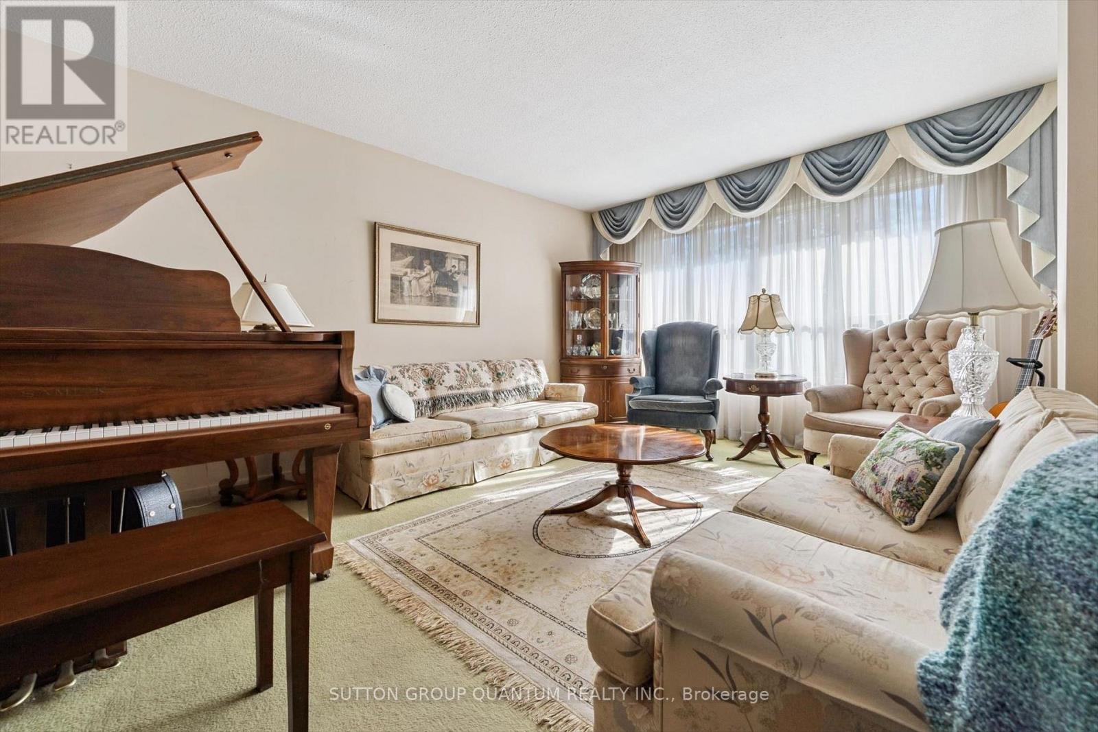 2486 Oak Row Crescent, Mississauga, Ontario  L5L 1P4 - Photo 6 - W12929076