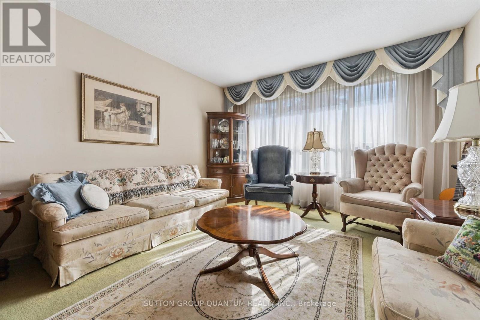 2486 Oak Row Crescent, Mississauga, Ontario  L5L 1P4 - Photo 7 - W12929076