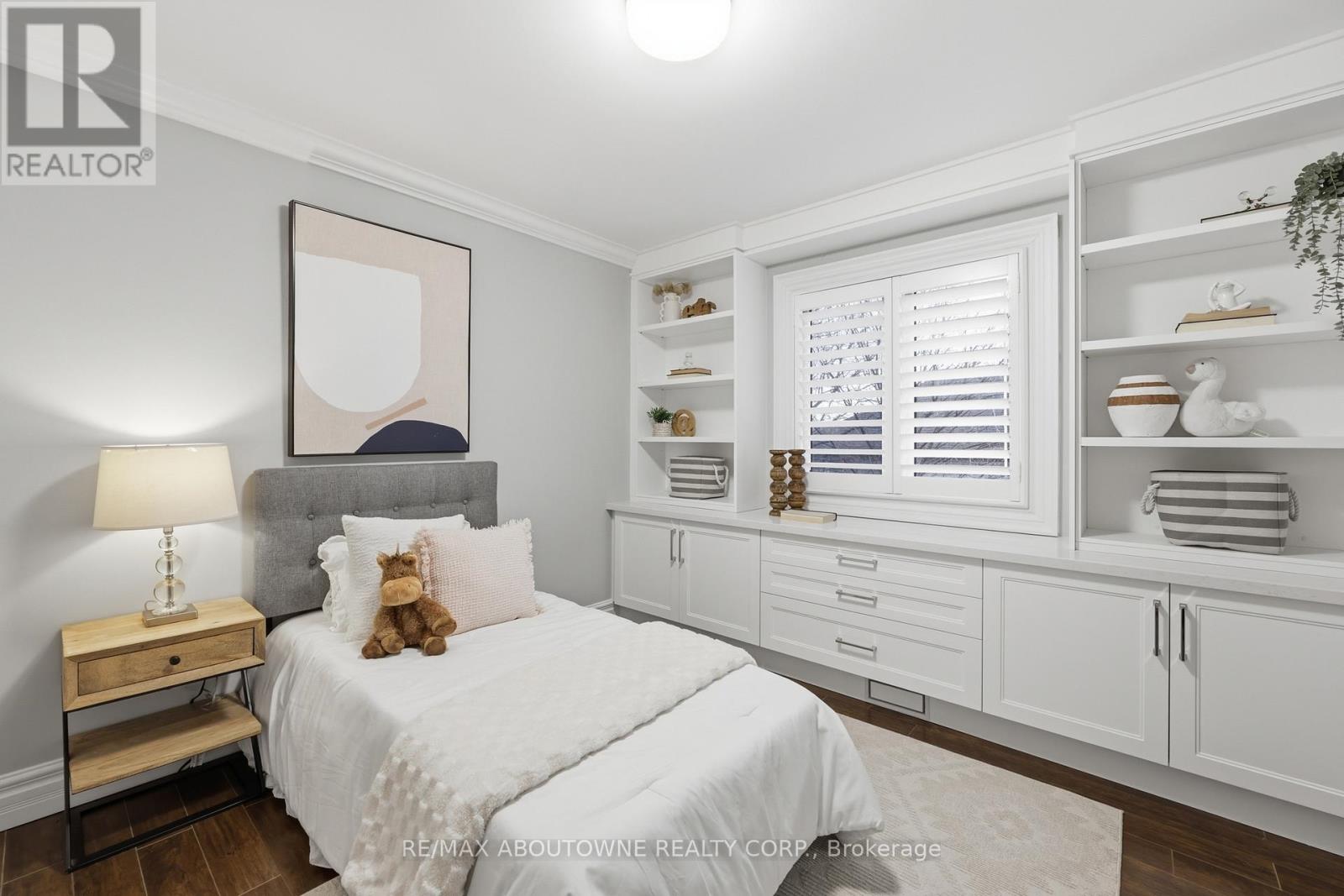 2225 Glazebrook Circle, Oakville (Wm Westmount), Ontario  L6M 5B5 - Photo 34 - W12929118