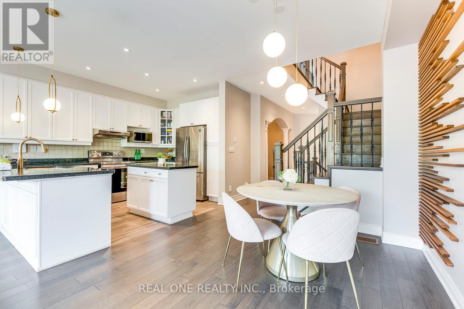 2379 Wasaga Drive, Oakville (Jc Joshua Creek), Ontario  L6H 0B7 - Photo 14 - W12929132