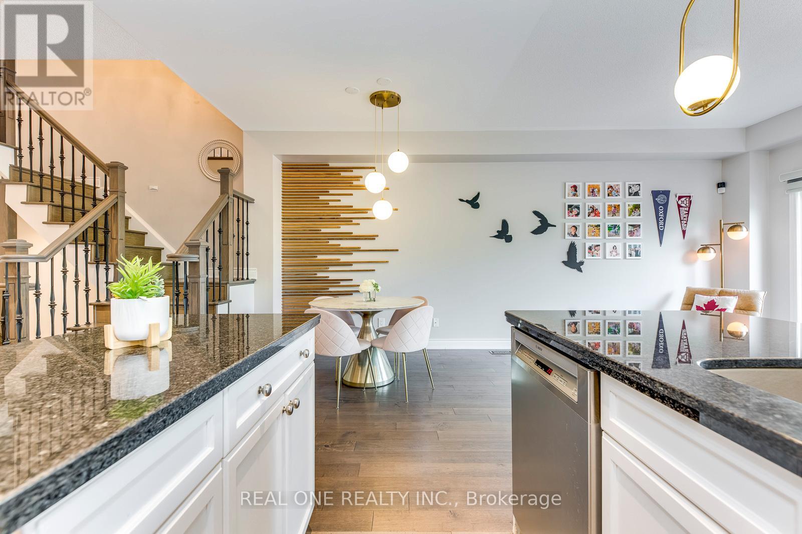 2379 Wasaga Drive, Oakville (Jc Joshua Creek), Ontario  L6H 0B7 - Photo 21 - W12929132