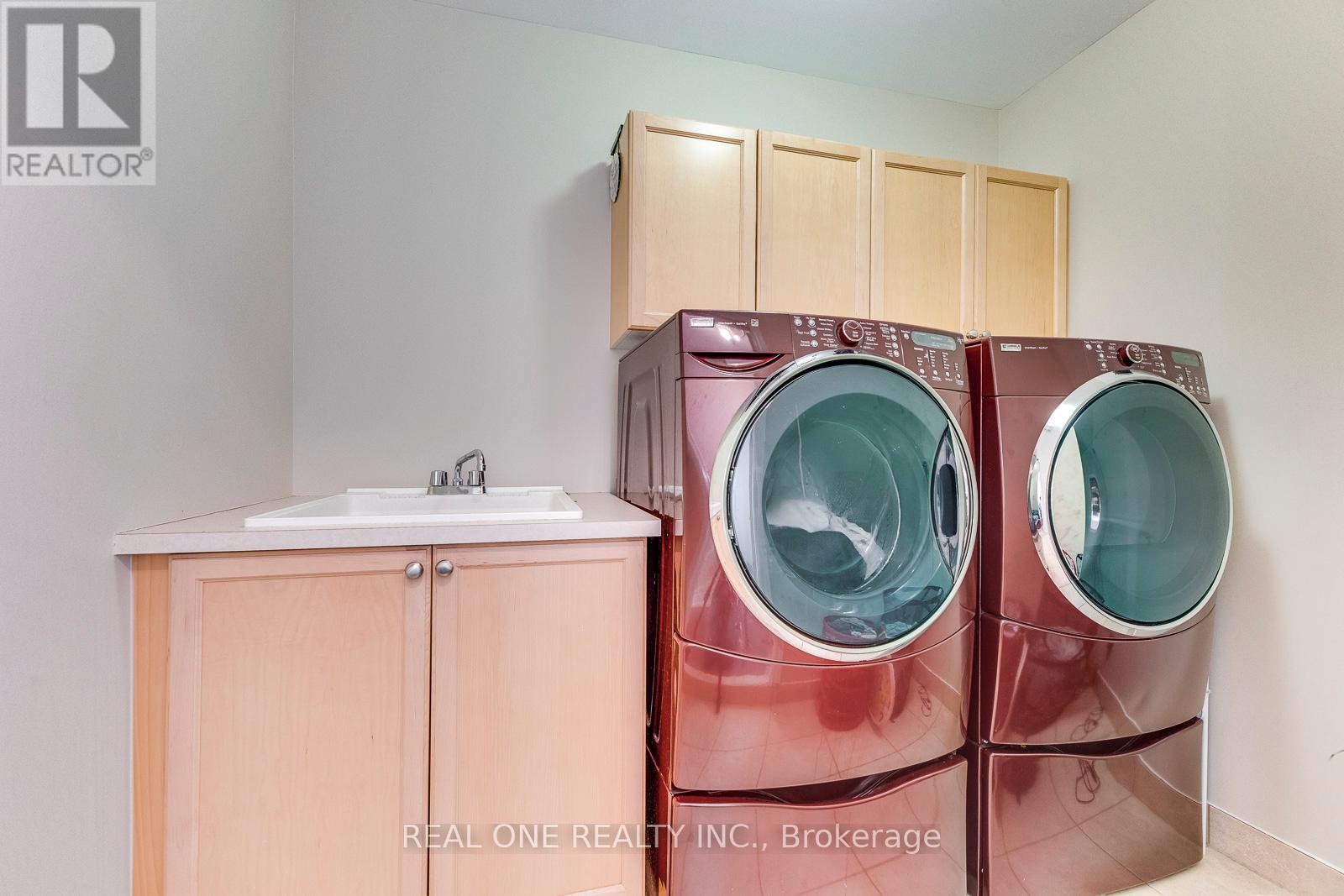 2379 Wasaga Drive, Oakville (Jc Joshua Creek), Ontario  L6H 0B7 - Photo 34 - W12929132