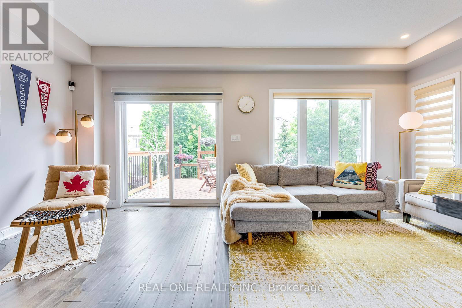 2379 Wasaga Drive, Oakville (Jc Joshua Creek), Ontario  L6H 0B7 - Photo 9 - W12929132