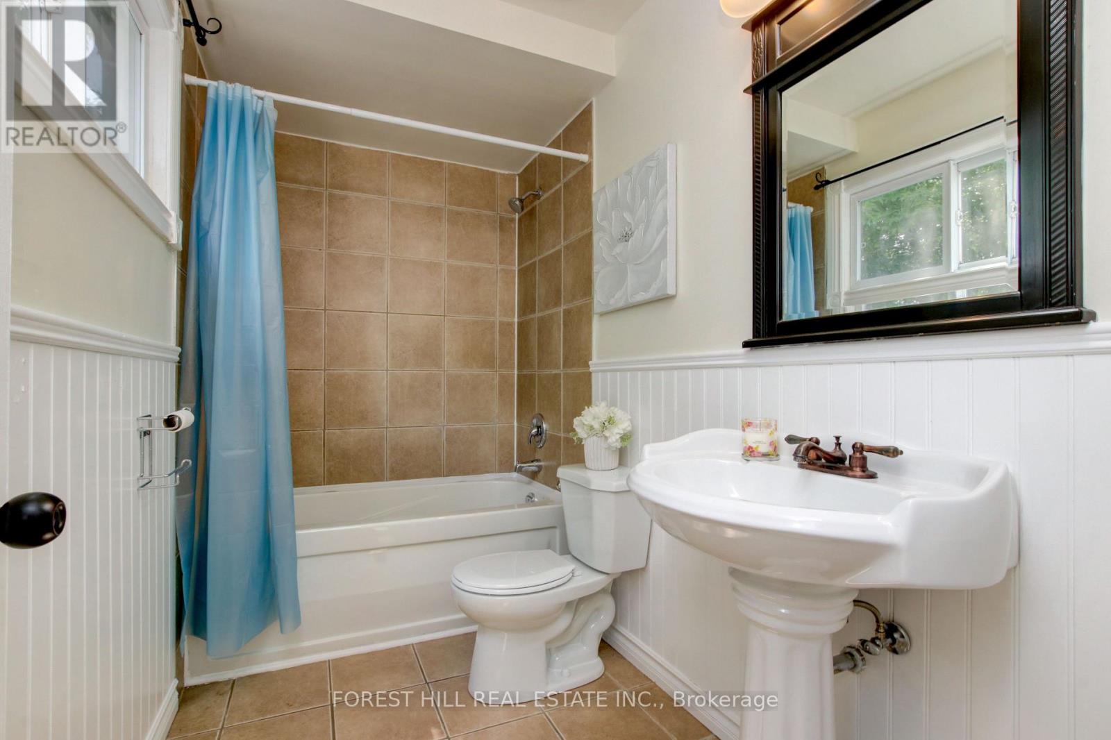 5 Pennywood Road, Brampton (Madoc), Ontario  L6V 2J6 - Photo 14 - W12929142