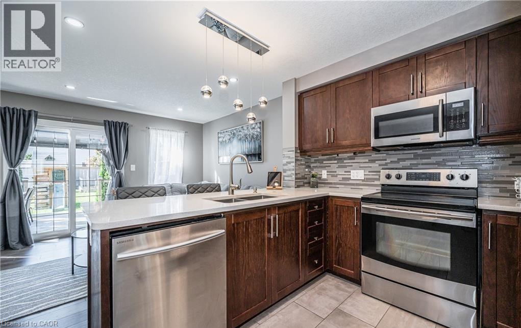 25 Machado Street, Kitchener, Ontario  N2R 0C1 - Photo 12 - 40815011