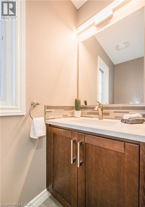 25 Machado Street, Kitchener, Ontario  N2R 0C1 - Photo 16 - 40815011