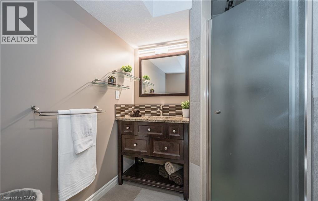 25 Machado Street, Kitchener, Ontario  N2R 0C1 - Photo 30 - 40815011