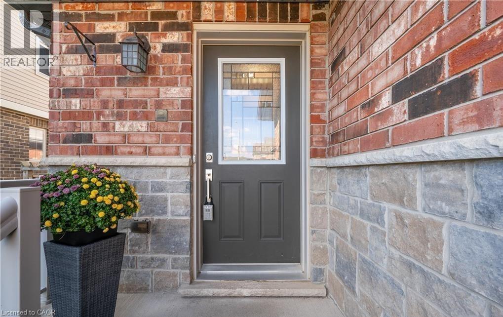 25 Machado Street, Kitchener, Ontario  N2R 0C1 - Photo 4 - 40815011