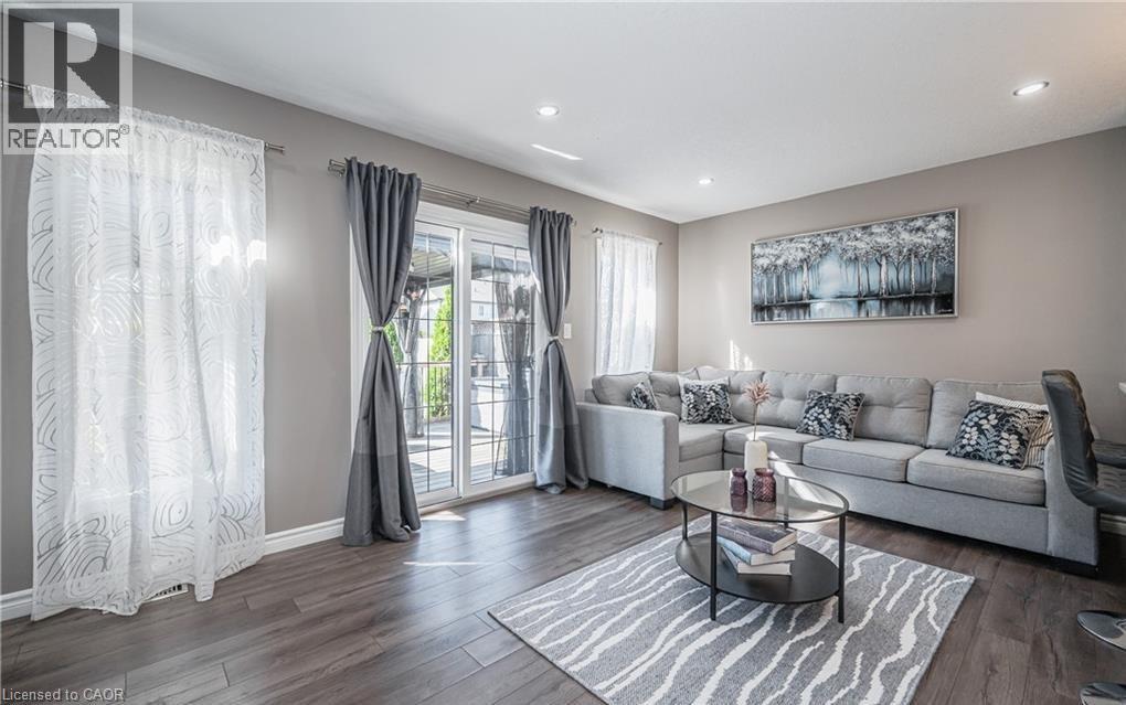 25 Machado Street, Kitchener, Ontario  N2R 0C1 - Photo 6 - 40815011