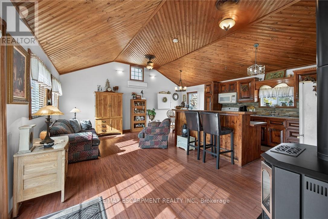 277 Blue Water Parkway, Haldimand, Ontario  N0A 1P0 - Photo 11 - X12929092