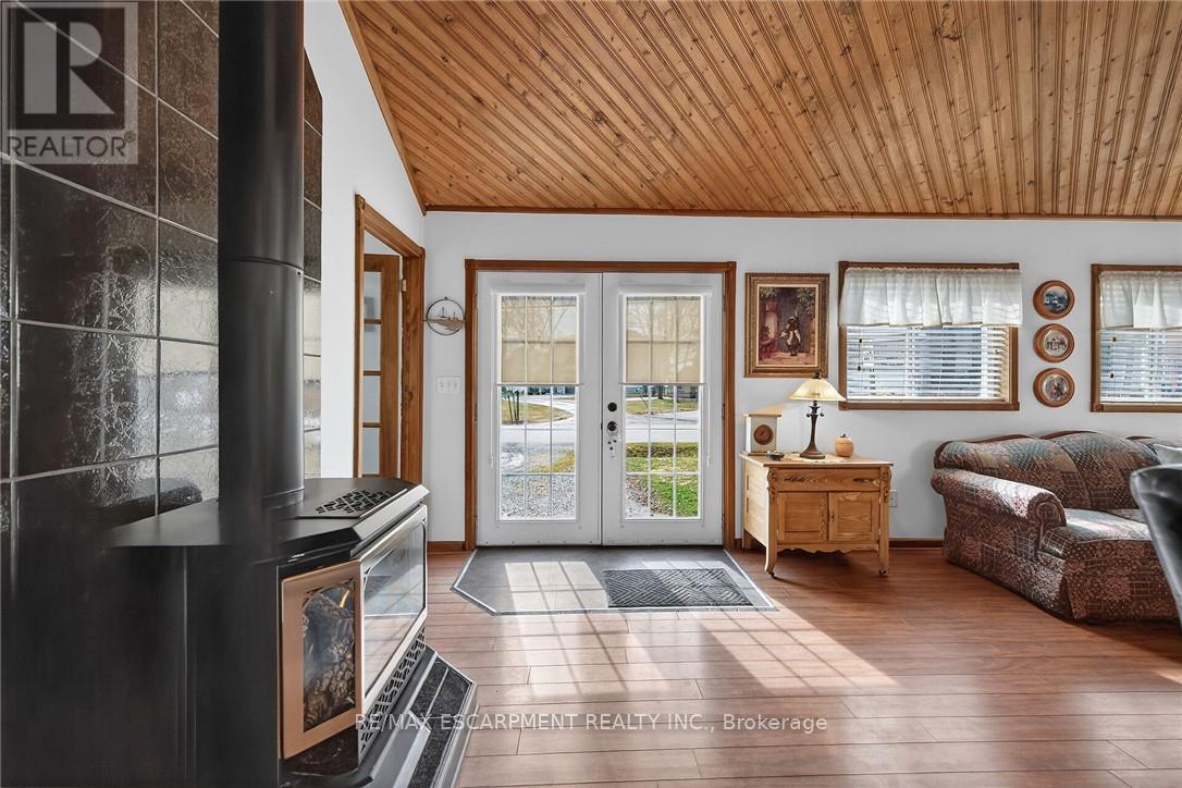 277 Blue Water Parkway, Haldimand, Ontario  N0A 1P0 - Photo 22 - X12929092