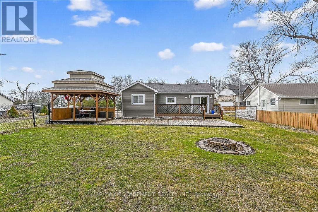 277 Blue Water Parkway, Haldimand, Ontario  N0A 1P0 - Photo 4 - X12929092