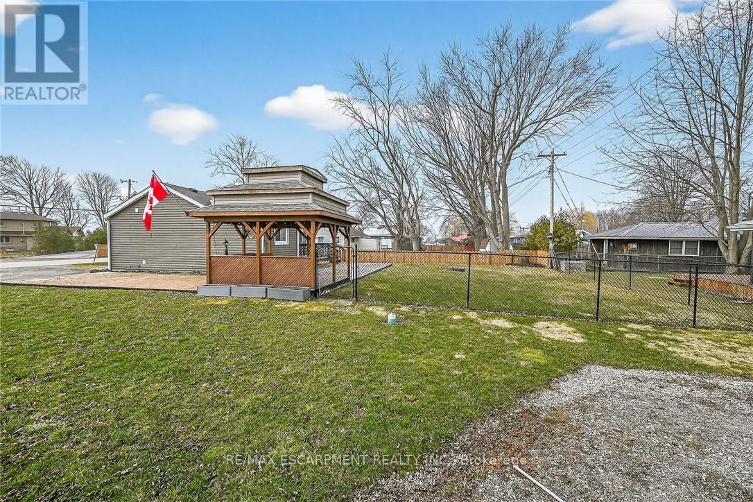 277 Blue Water Parkway, Haldimand, Ontario  N0A 1P0 - Photo 41 - X12929092