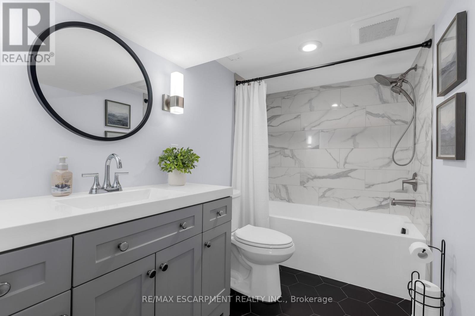 303 Nelson Street, Brantford, Ontario  N3S 4C9 - Photo 26 - X12929094