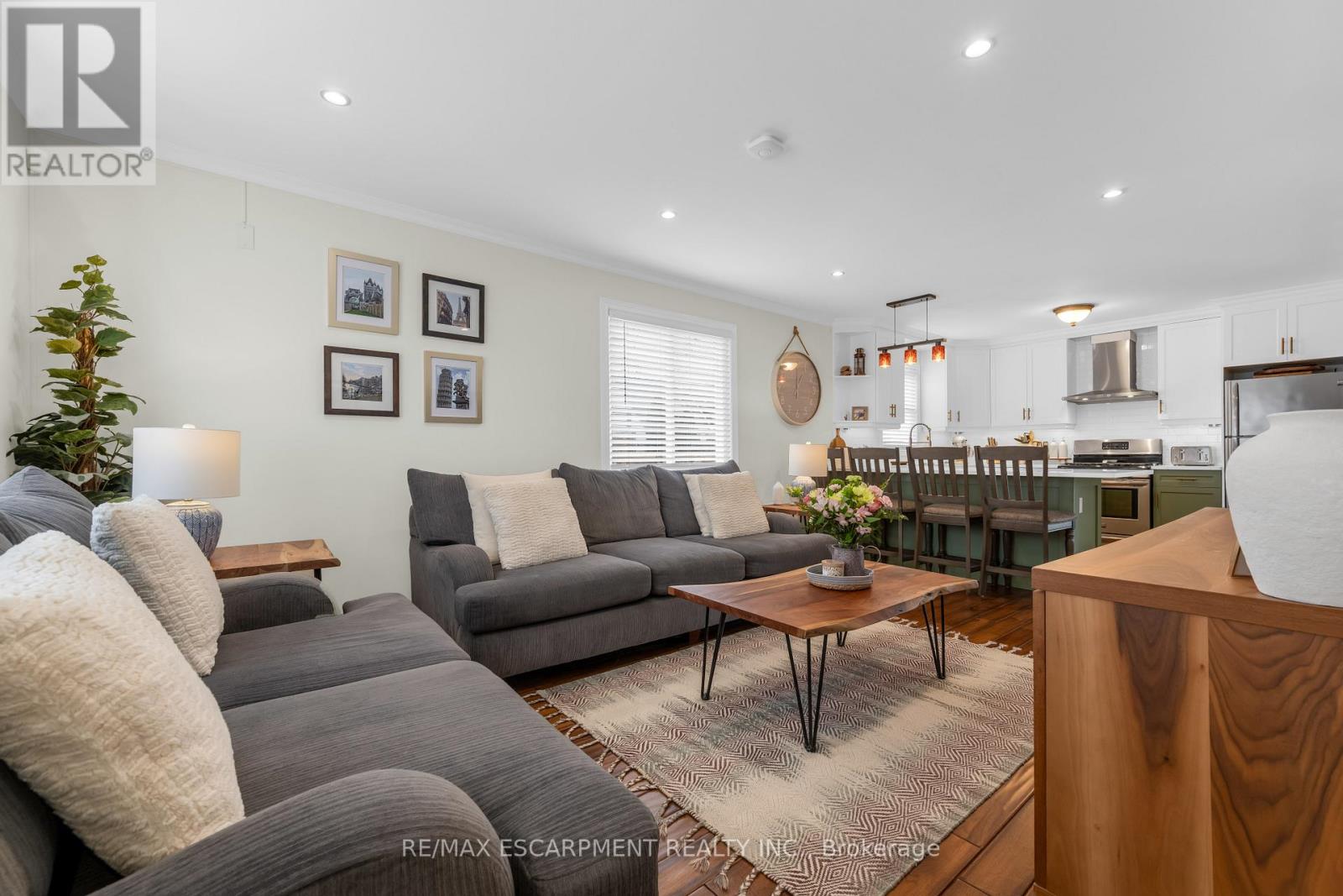 303 Nelson Street, Brantford, Ontario  N3S 4C9 - Photo 7 - X12929094