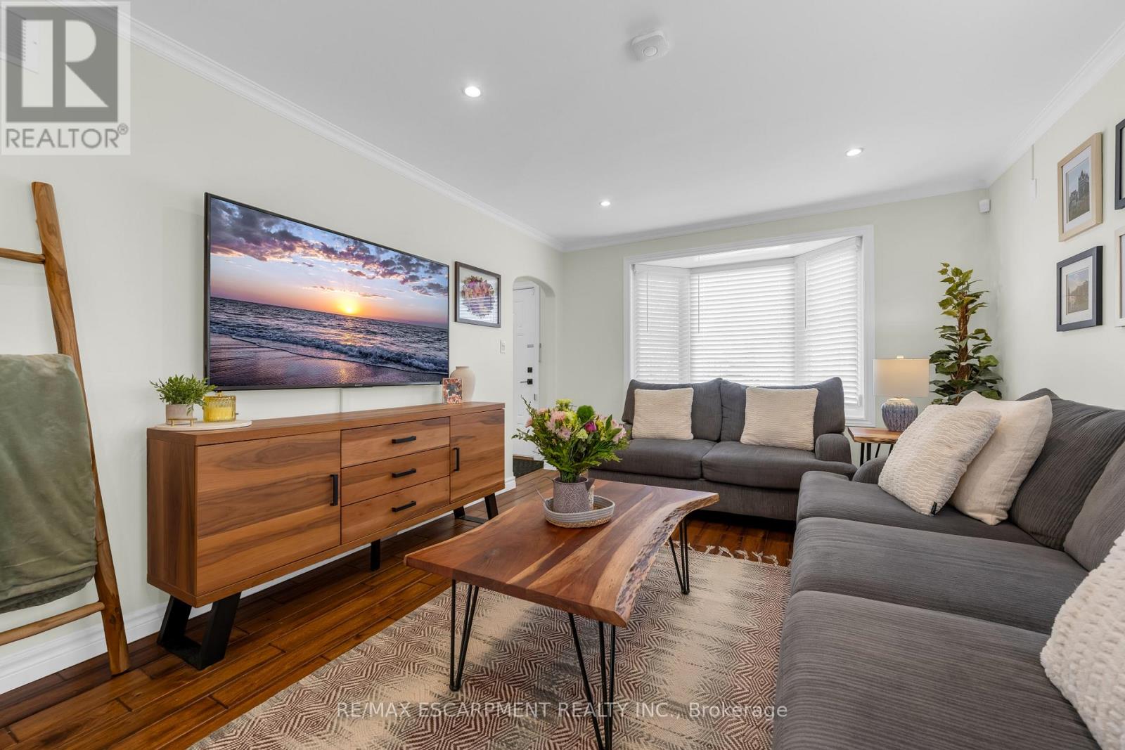 303 Nelson Street, Brantford, Ontario  N3S 4C9 - Photo 9 - X12929094