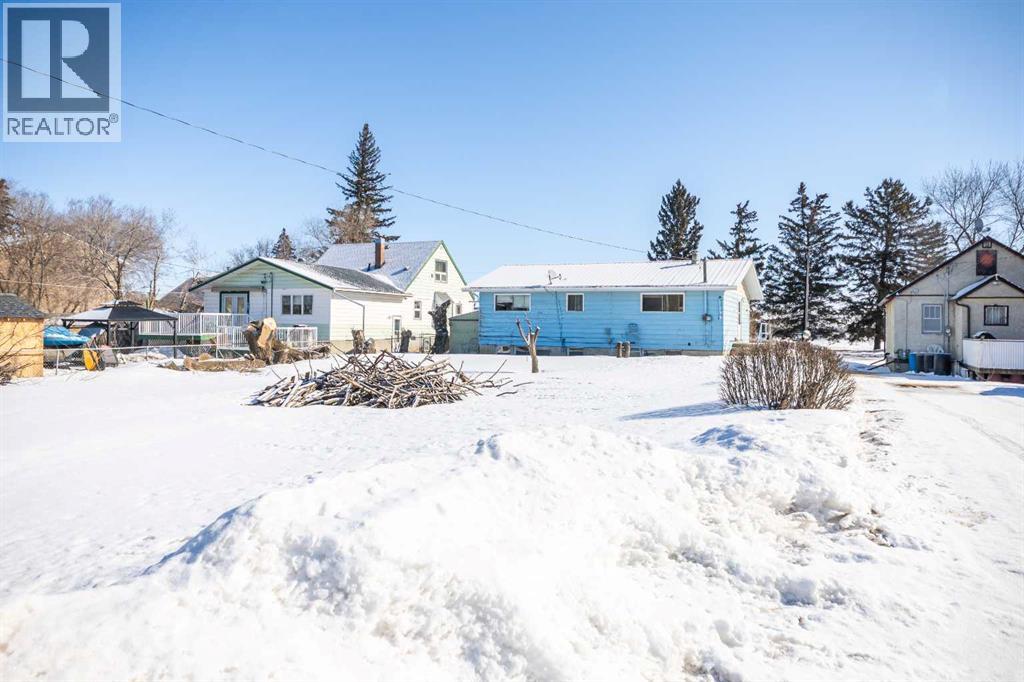 5514 49 Avenue, Lloydminster, Saskatchewan  S9V 0V4 - Photo 3 - A2292881