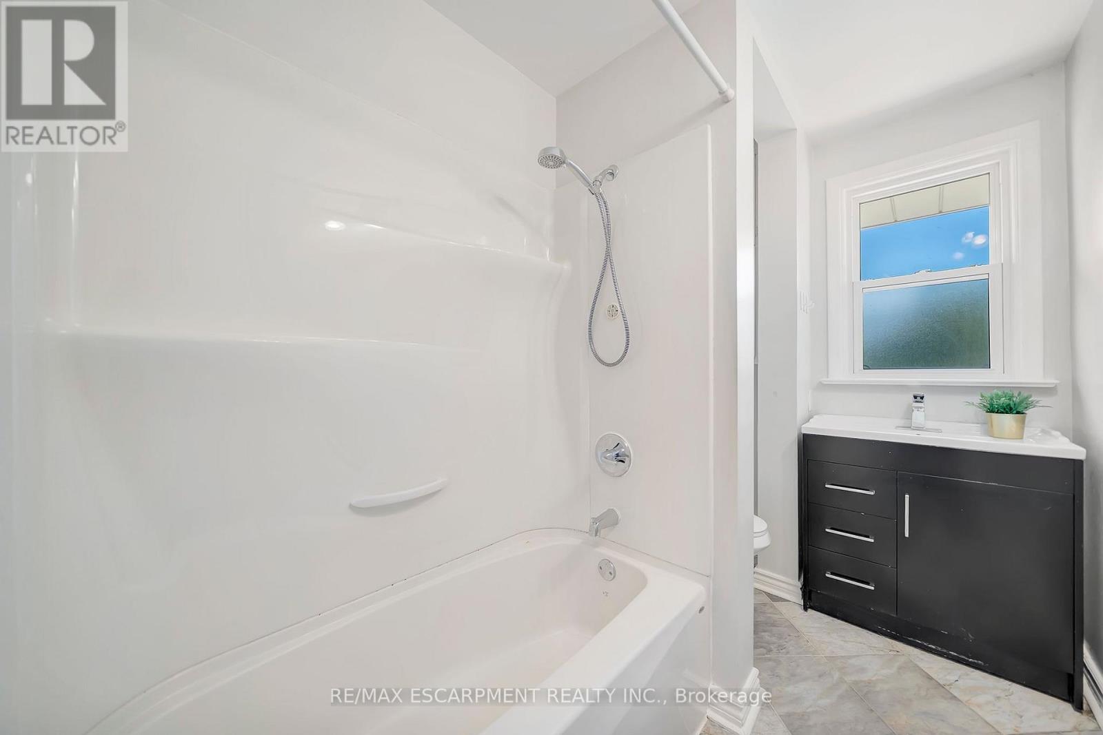 167 Miles Road, Hamilton, Ontario  L8W 1E2 - Photo 16 - X12929178