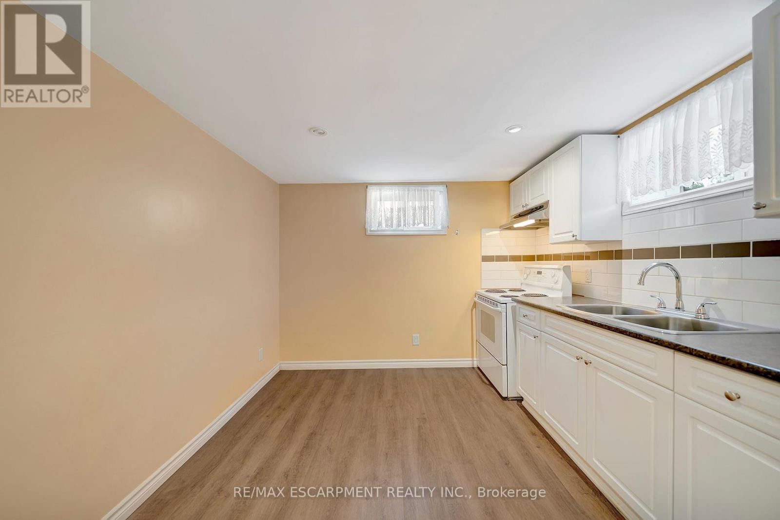 167 Miles Road, Hamilton, Ontario  L8W 1E2 - Photo 25 - X12929178